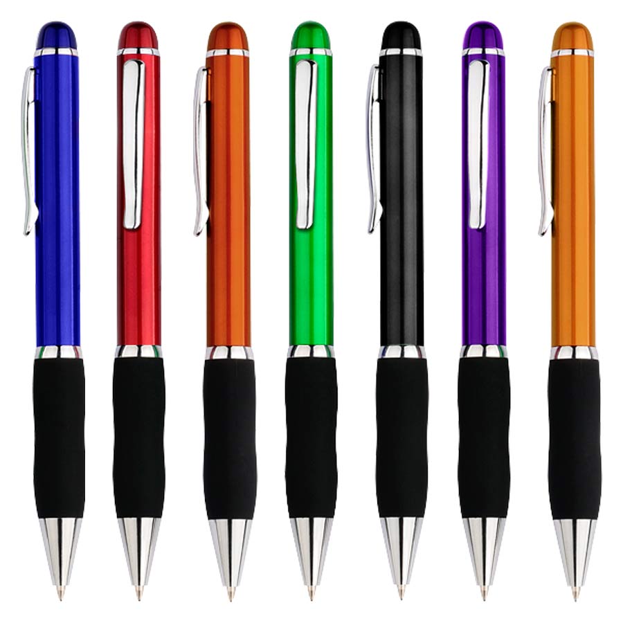 Bolígrafo Plástico Qasar Color. Con cuerpo de color metalizado. Escritura azul. Colores: azul, rojo, naranjo oscuro, verde, negro, morado, encobrizado.