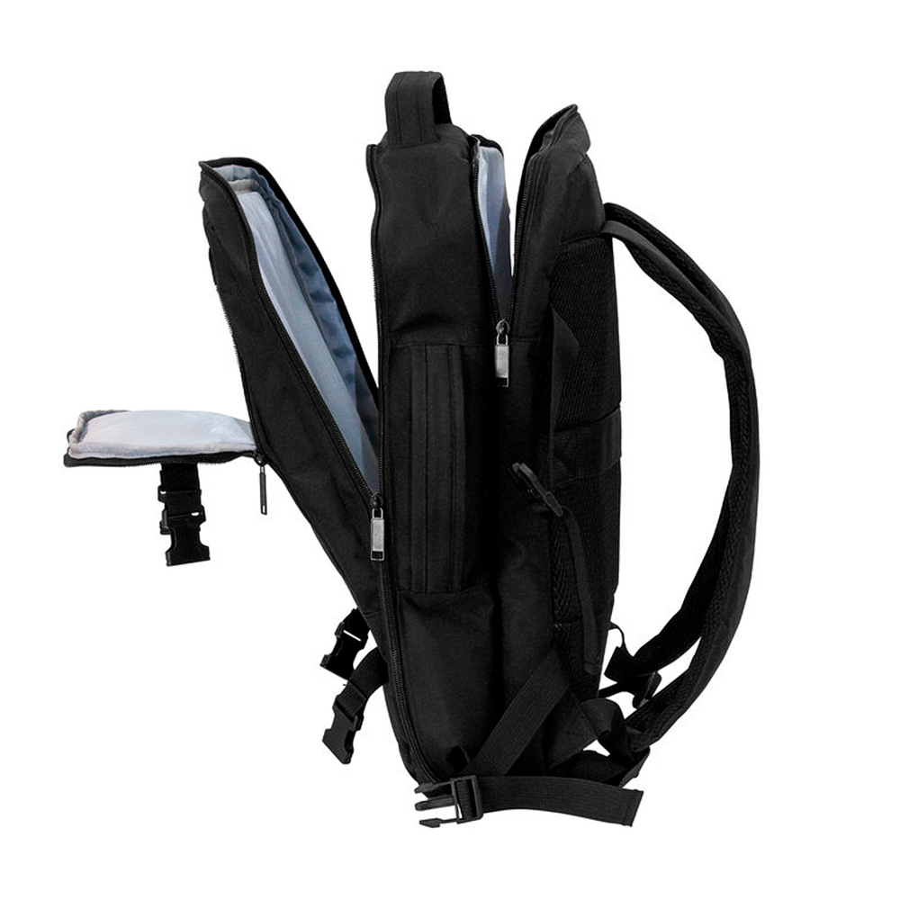 Detalle lateral interior de la mochila MUNICH carry on, 20 litros con porta notebook de hasta 17 pulgadas.