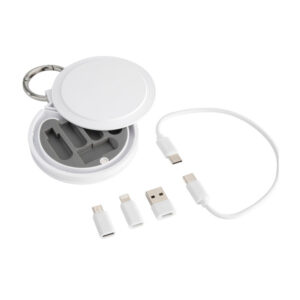 Cable de carga corporativo NEXO con estuche circular blanco, adaptadores USB, USB-C, Lightning y micro USB, con mosquetón metálico.