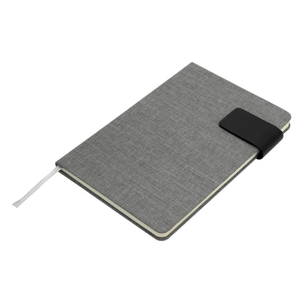 Libreta corporativa TIK color gris con cierre magnético y hojas rayadas, ideal para regalos empresariales sustentables, SKU AE371
