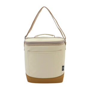 Cooler bag ICELAND de 8,5 litros en RPET con interior térmico aislante y base impermeable.