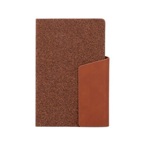 Cuaderno A5 NIZA con tapa de fibras de café recicladas y hojas punteadas, diseño ecológico y moderno.