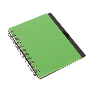 Cuaderno BARÚ compacto de fibra de trigo con espiral lateral y bolígrafo ecológico incluido. Verde.