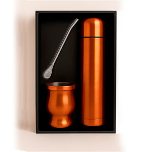 Set de mate color cobre galvanizado con termo de acero inoxidable, mate, bombilla y bolso transportable.