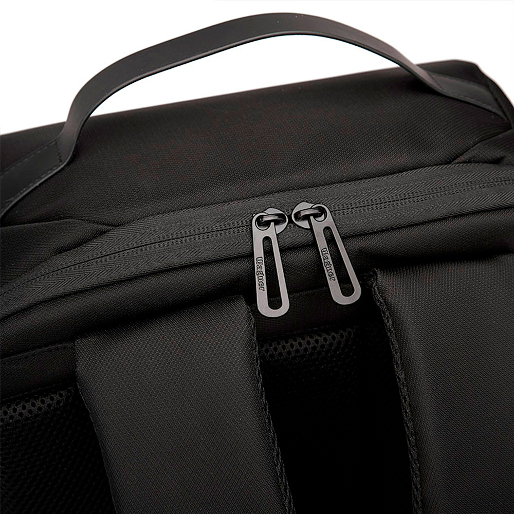Mochila Machen Water Resistant con compartimento para notebook 15,6”. Cierre.