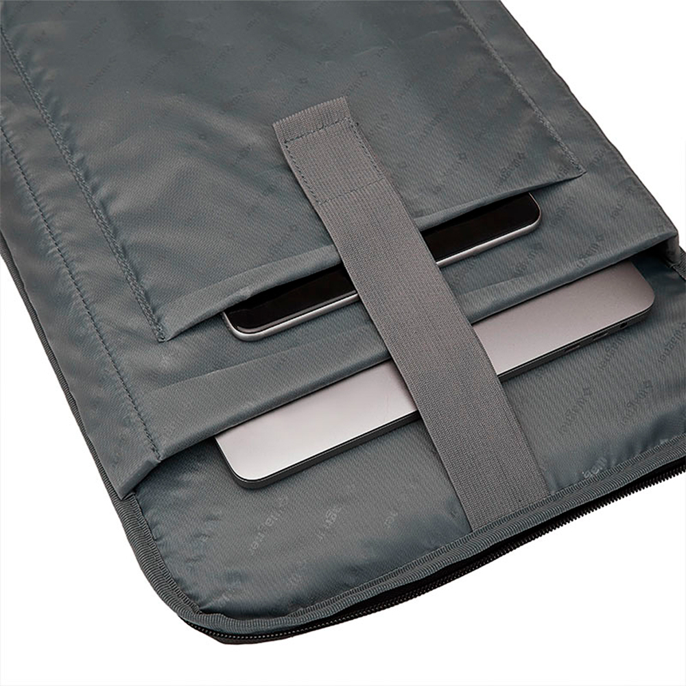 Mochila Machen Water Resistant con compartimento para notebook 15,6”. Interior detalle.