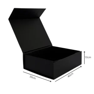 Caja Magnética Grande S/Manilla en blanco y negro- Fabricadas con cartón extra grueso y cierre imantado resistente. Ideales para packaging premium.