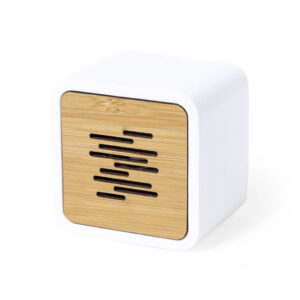 Parlante Bluetooth bambú portátil 3W con diseño compacto.