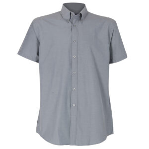 Camisa Oxford Classic Manga Corta Hombre disponible en color celeste claro y gris para uniformes corporativos.