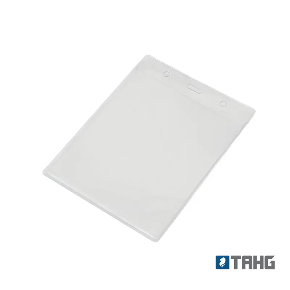 Lanyard Conference con porta credencial de PVC transparente para tarjetas verticales de hasta 12 x 9,8 cm.